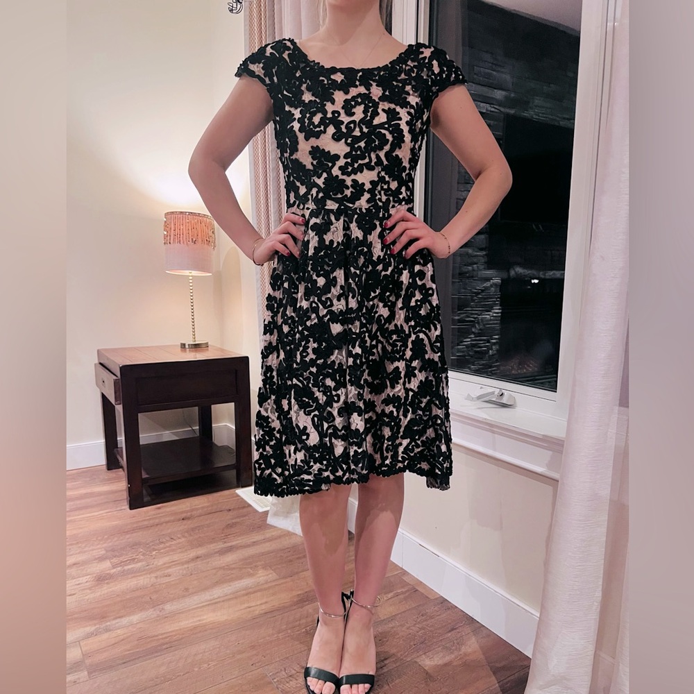 Vintage brand new dress champagne lace and black